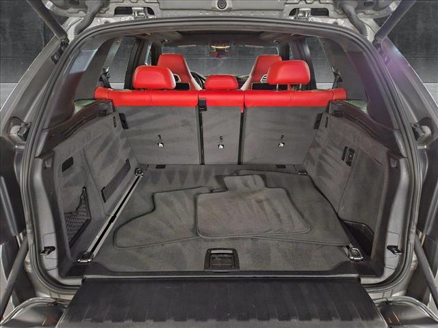 Vehicle image 11 of 25