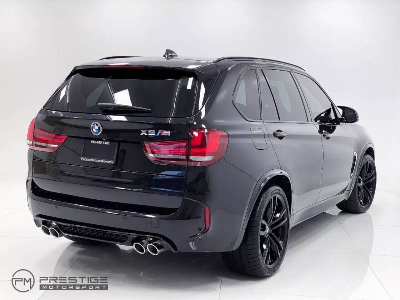 Vehicle image 10 of 48