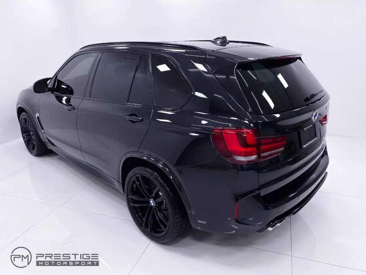Vehicle image 14 of 48