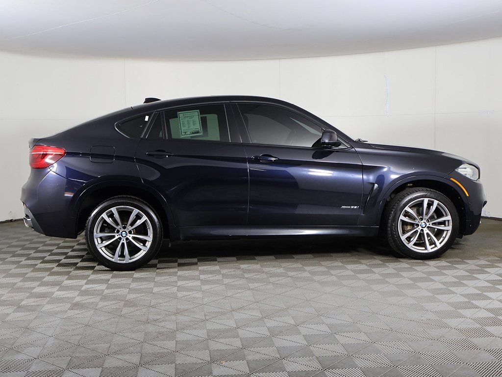 Vehicle image 7 of 60