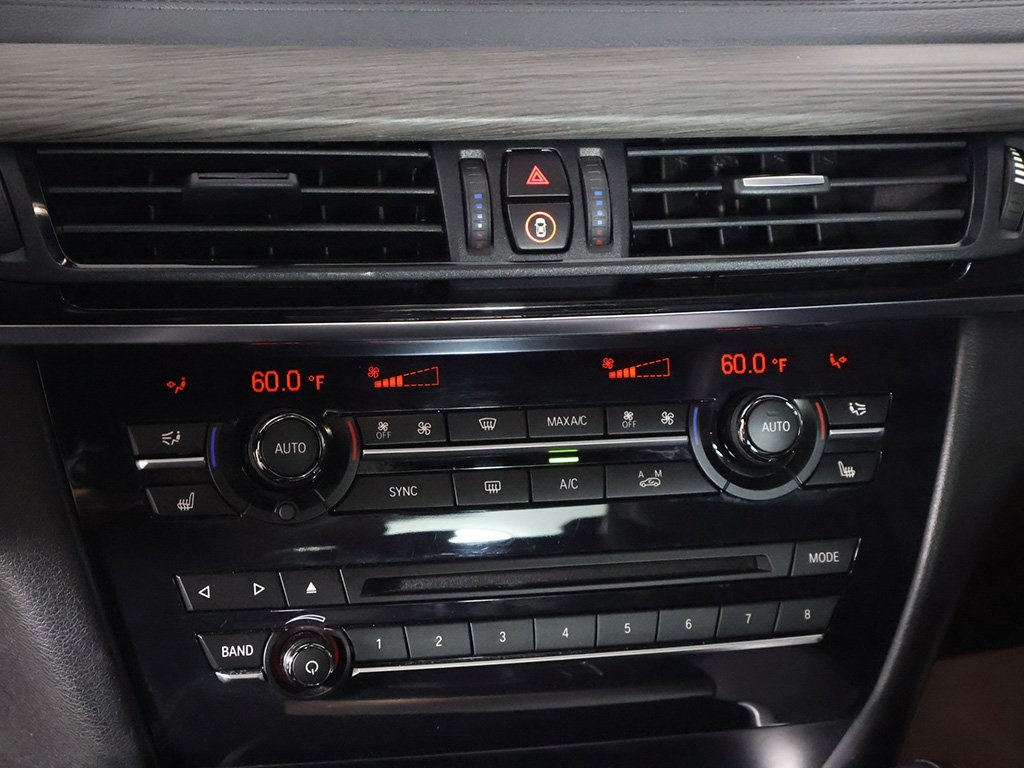 Vehicle image 49 of 60