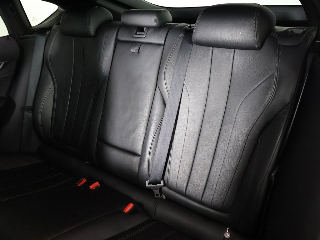Vehicle image 36 of 60
