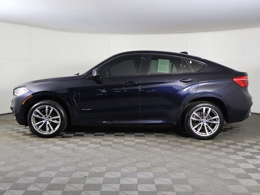 Vehicle image 13 of 60