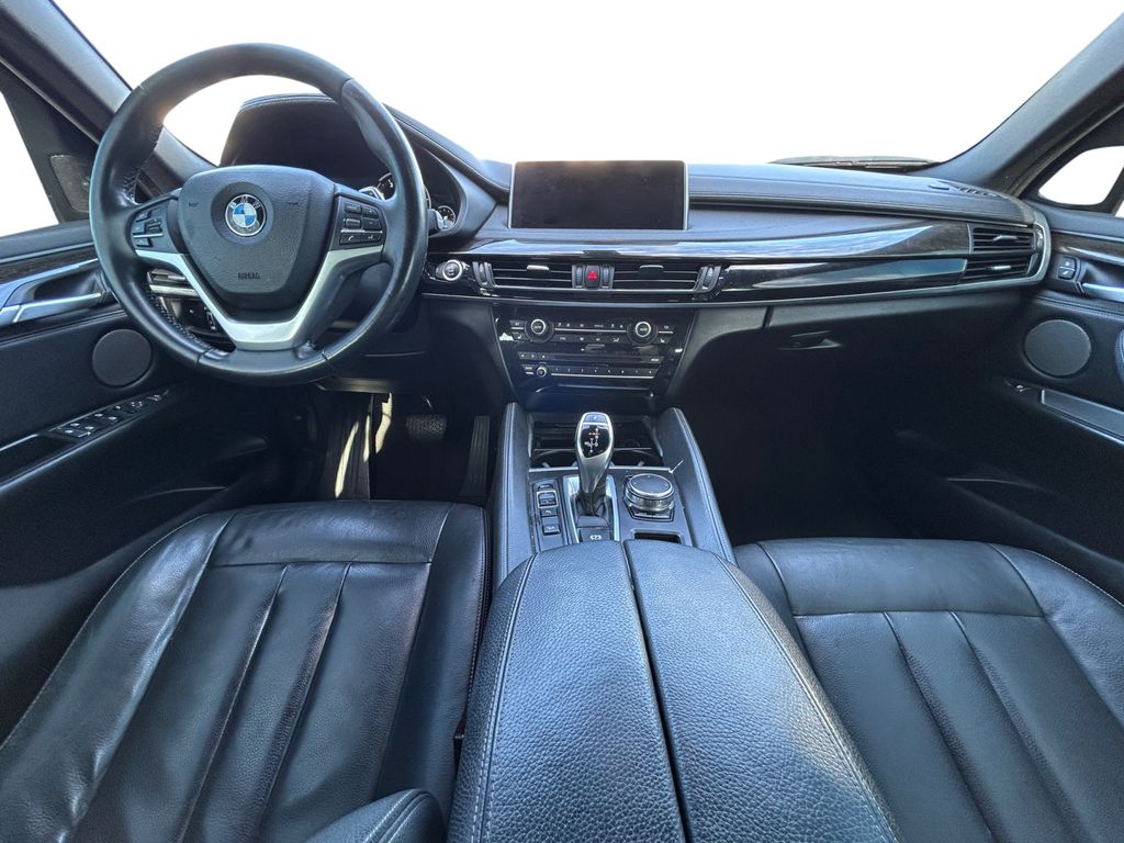 2018 BMW X6 xDrive35i Image 15 of 21