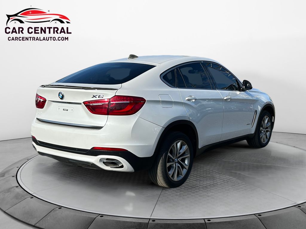 2018 BMW X6 xDrive35i Image 5 of 21