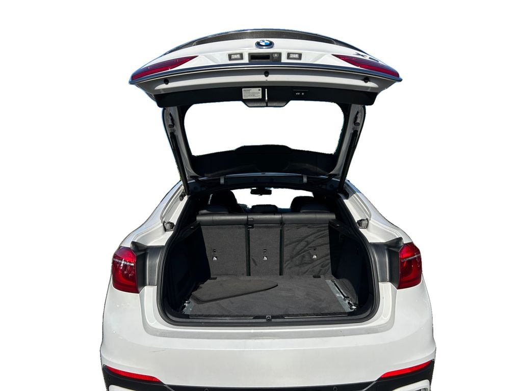 2018 BMW X6 xDrive35i Image 11 of 21