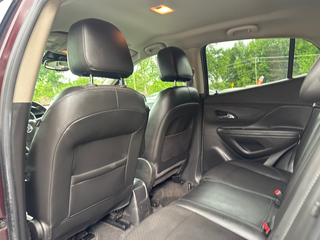 Vehicle image 15 of 34