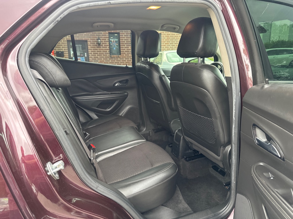 Vehicle image 16 of 34
