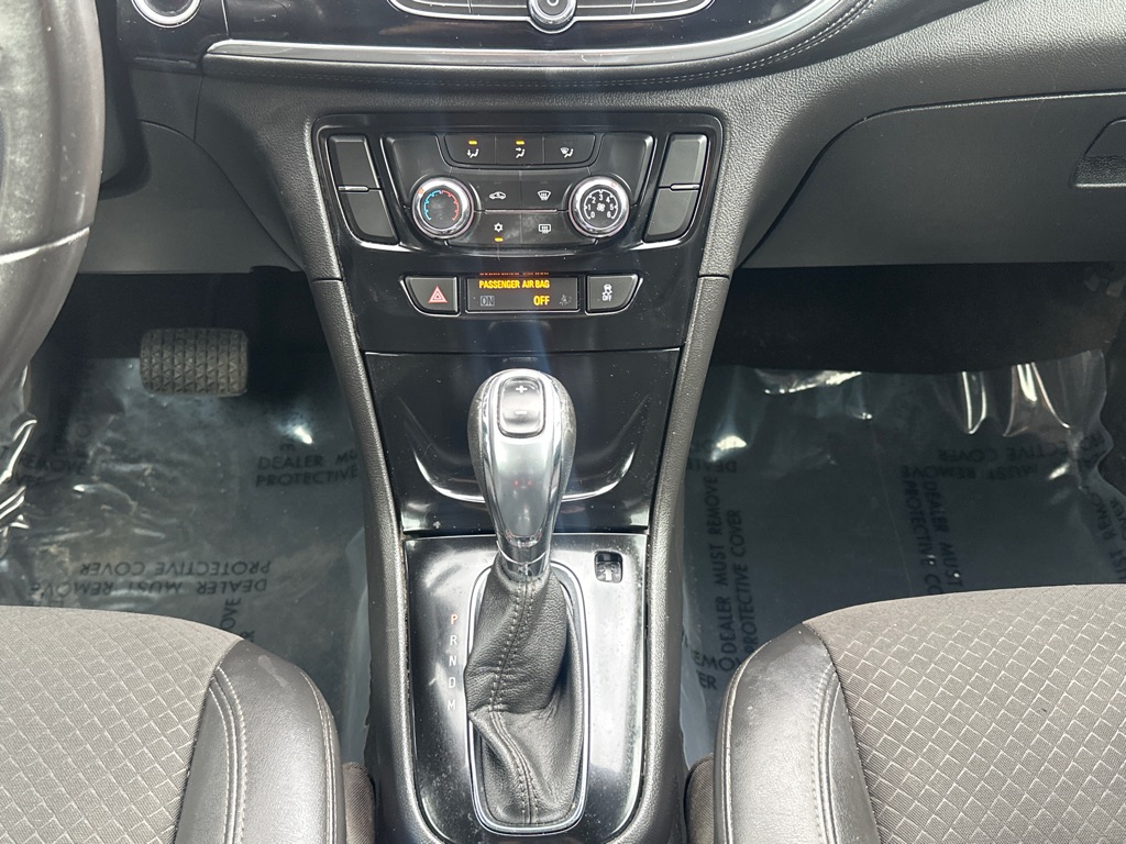 Vehicle image 27 of 34