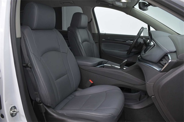 Vehicle image 11 of 34