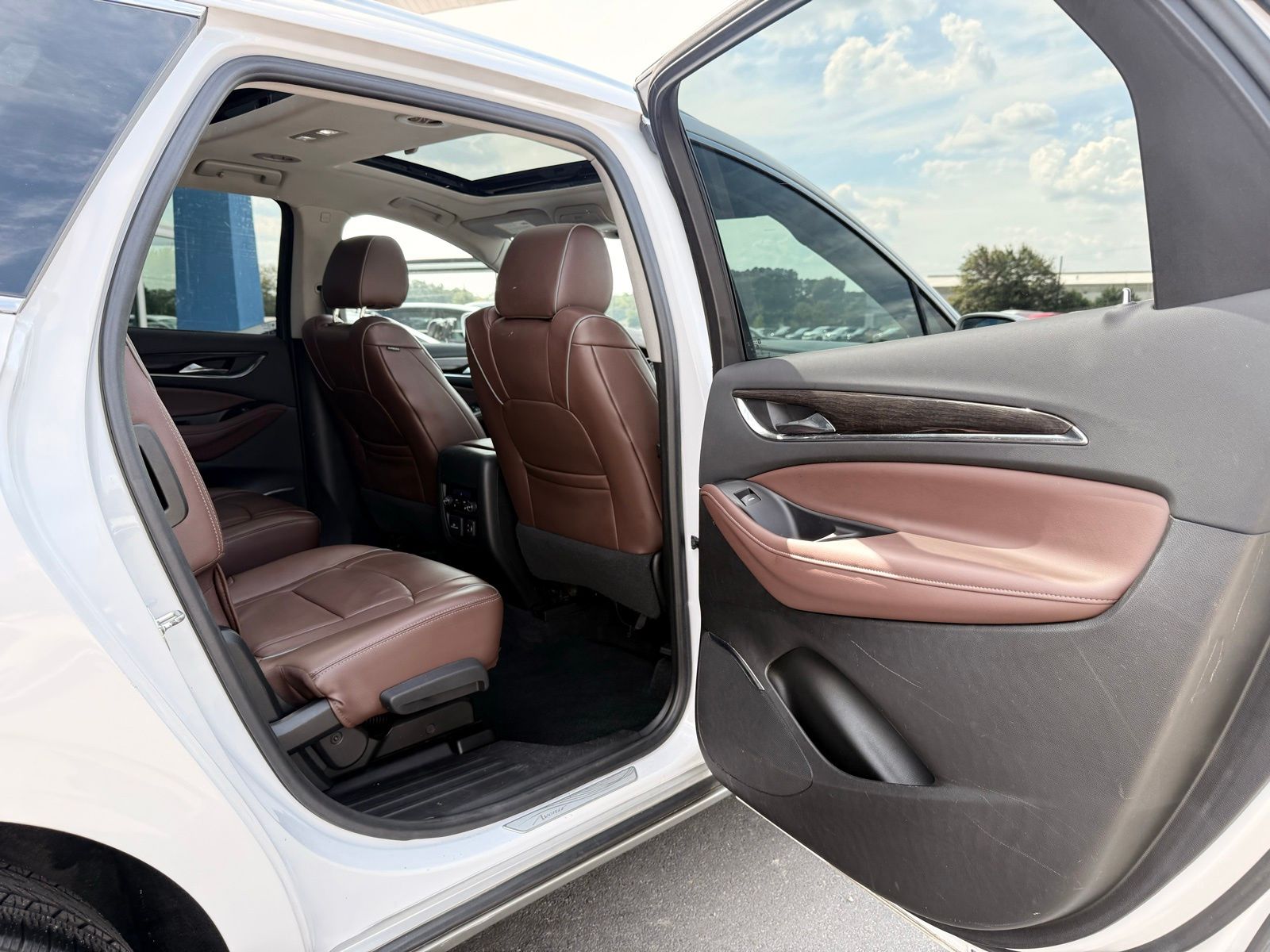 2018 Buick Enclave Avenir Image 19 of 49