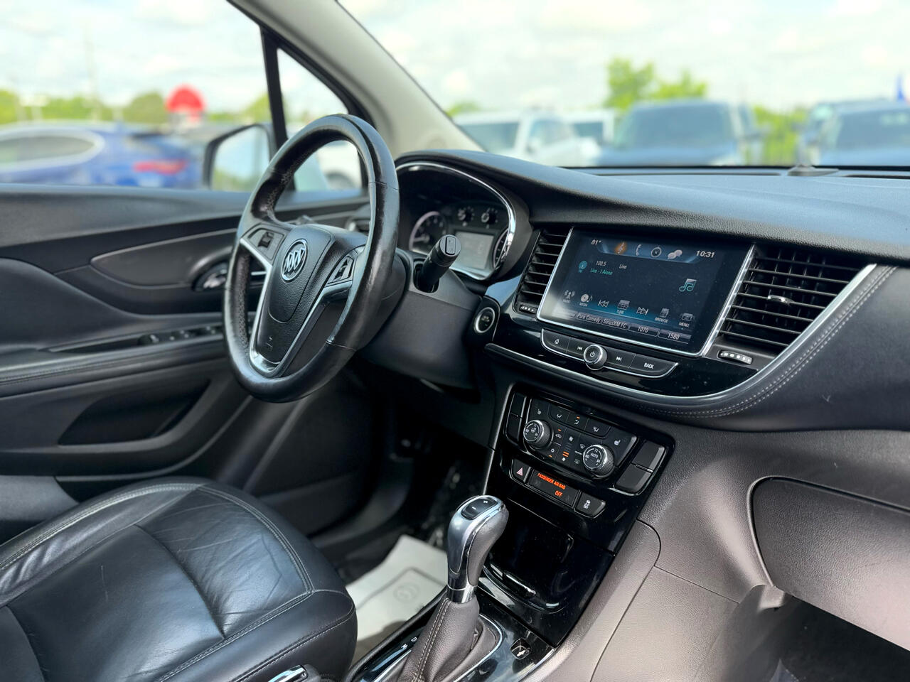 Vehicle image 43 of 51