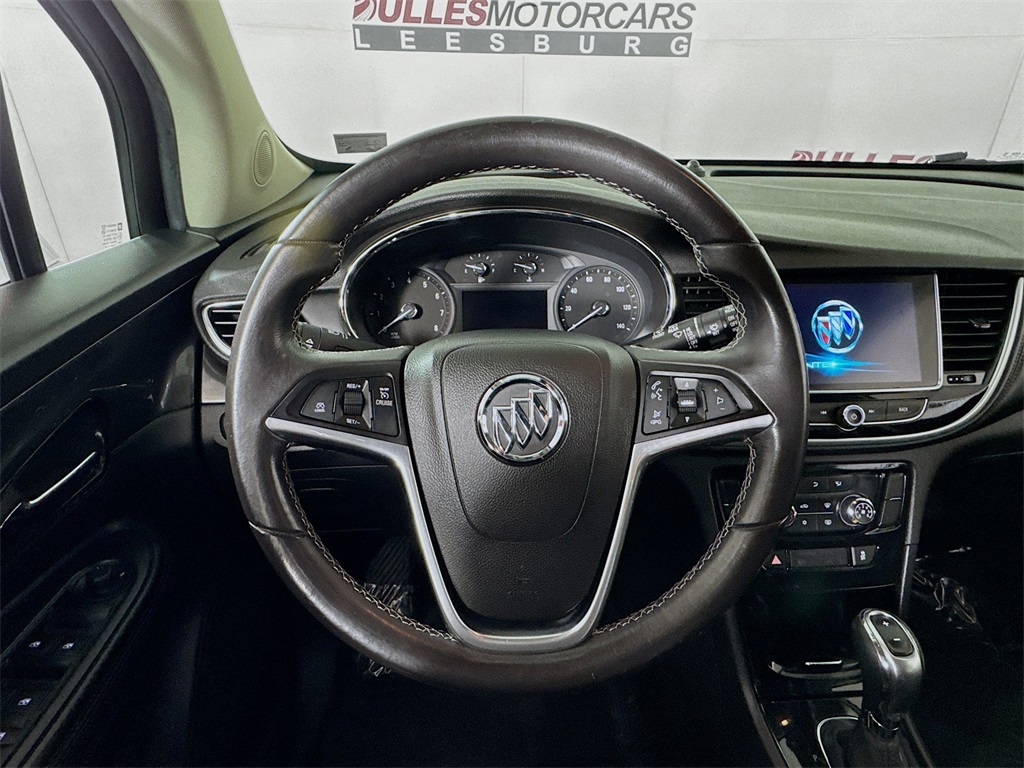 Vehicle image 11 of 32