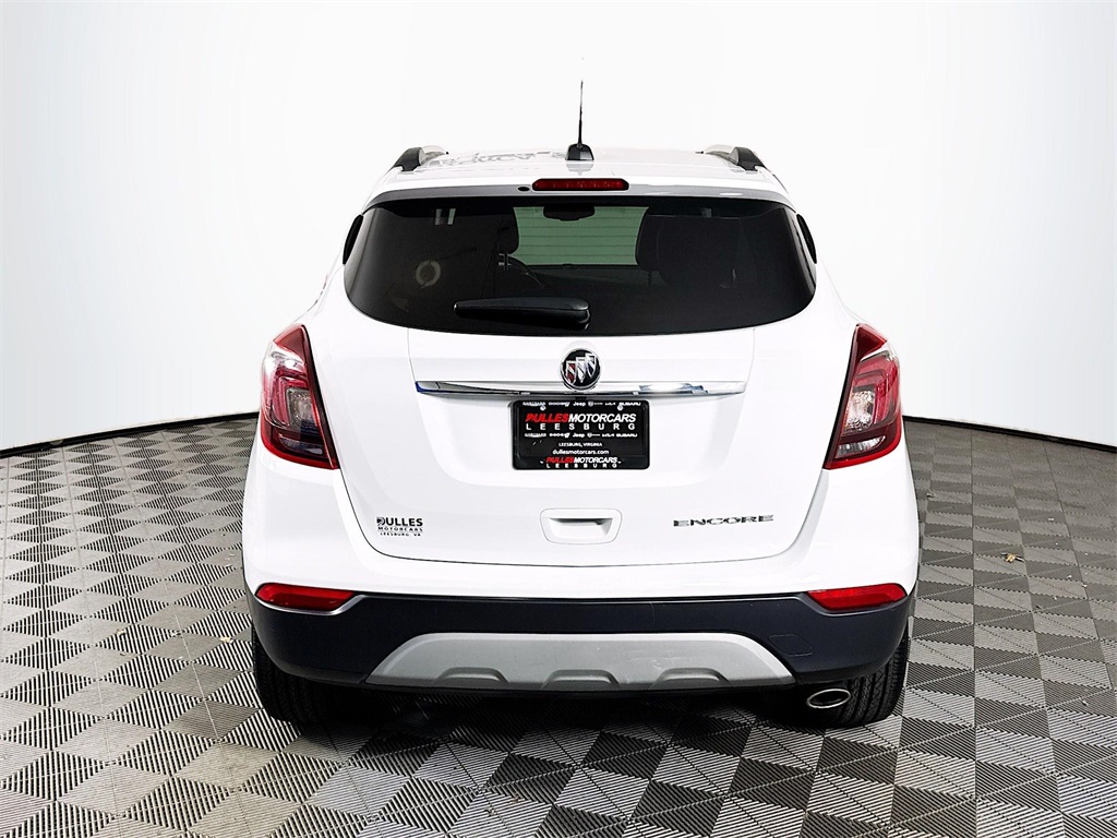 Vehicle image 5 of 32
