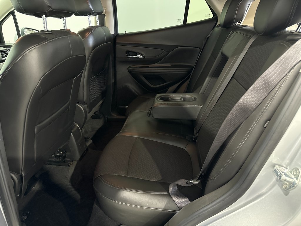 Vehicle image 11 of 40