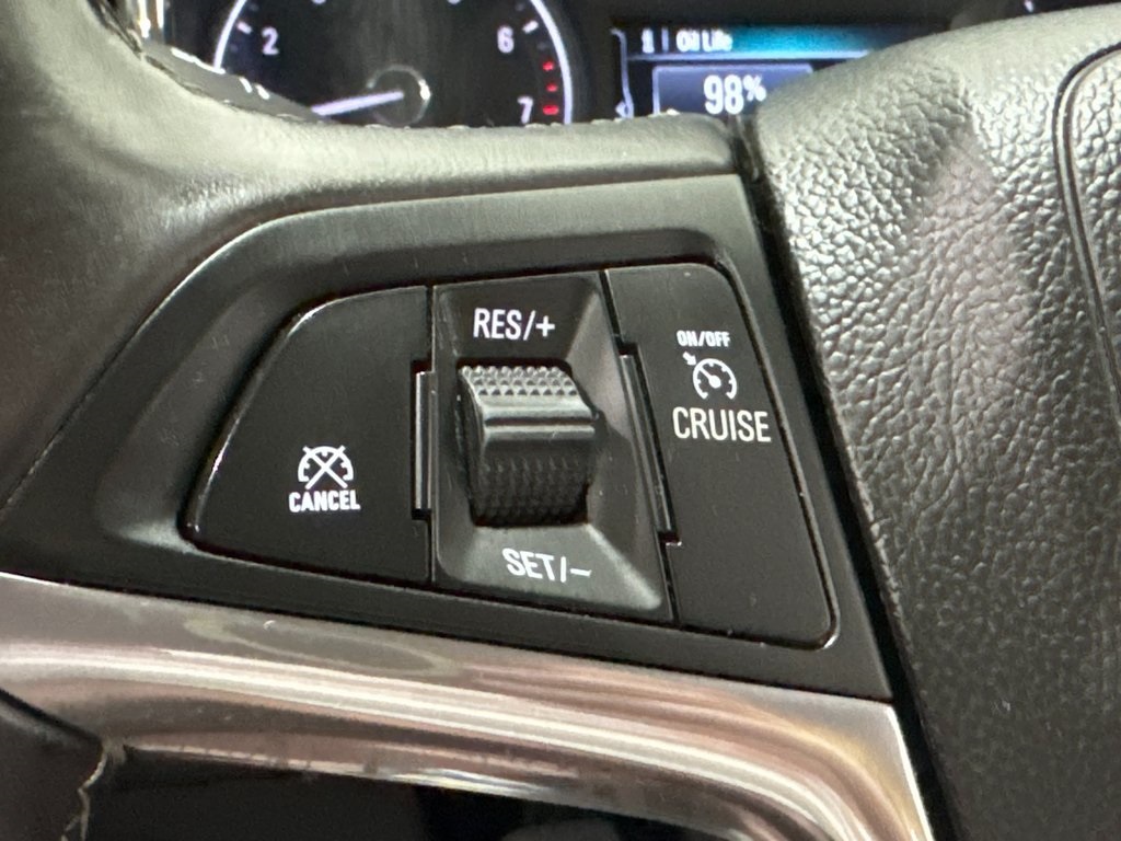 Vehicle image 28 of 40