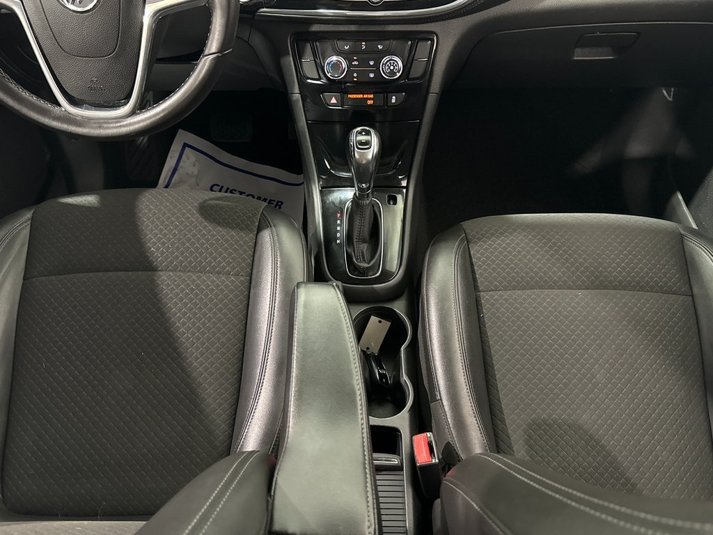 Vehicle image 26 of 40