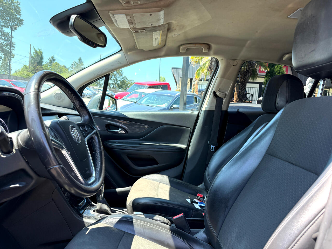 Vehicle image 11 of 21