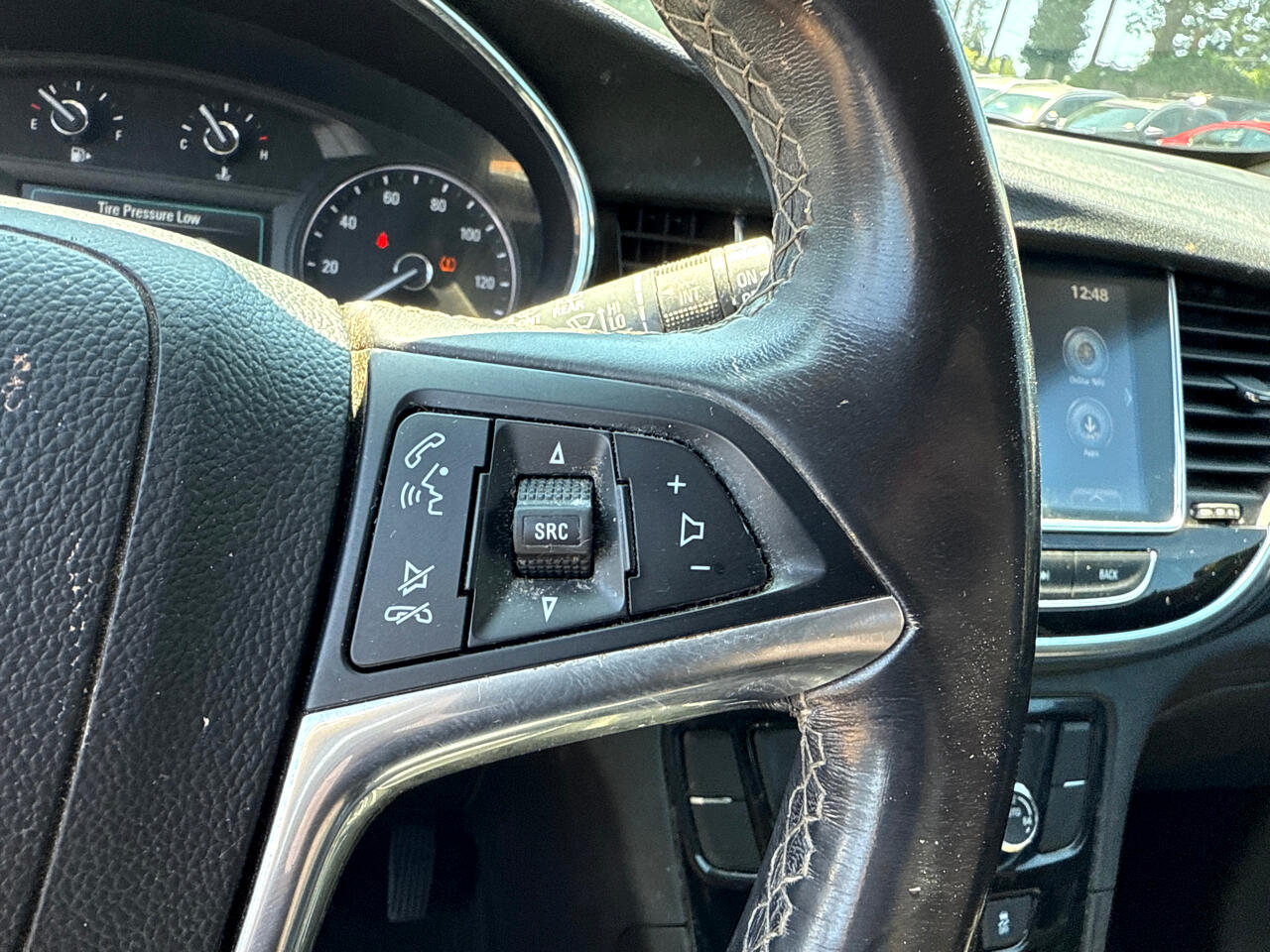 Vehicle image 19 of 21
