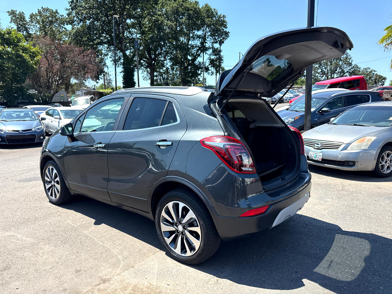 Vehicle image 6 of 21