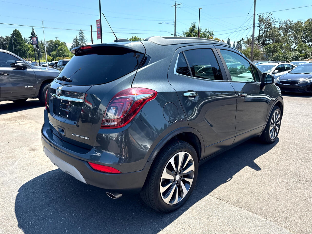 Vehicle image 4 of 21