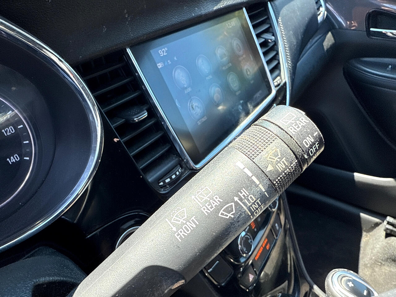 Vehicle image 17 of 21