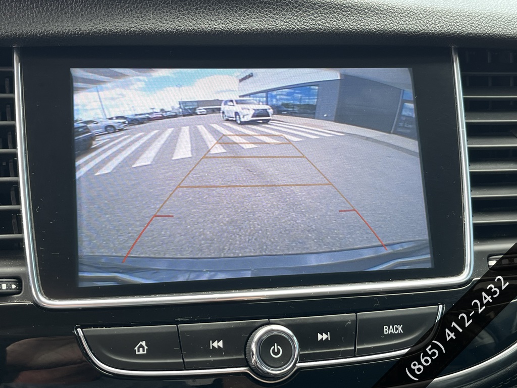 Vehicle image 13 of 15
