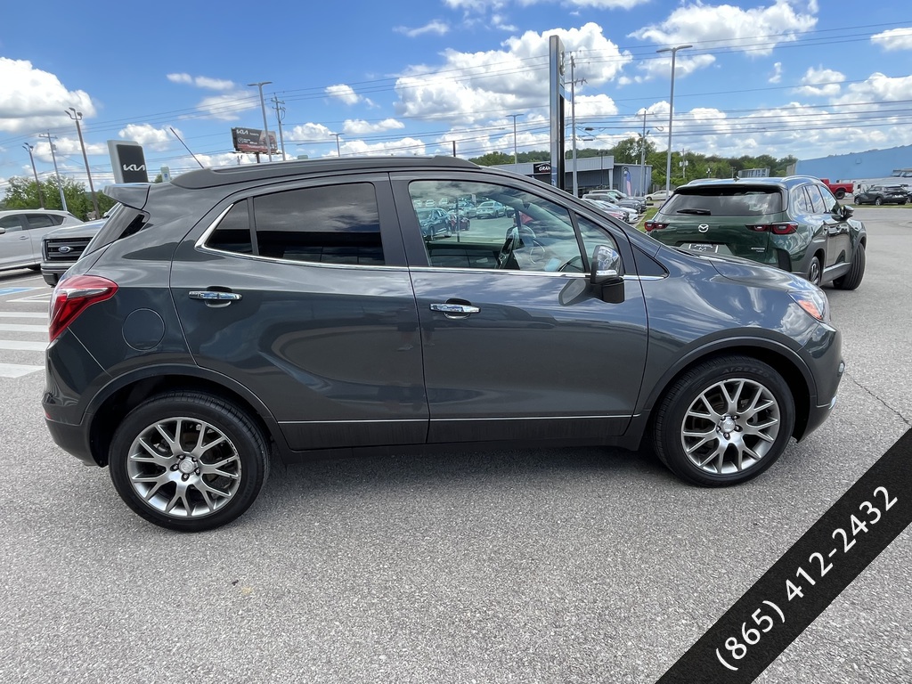 Vehicle image 4 of 15