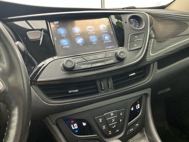Vehicle image 12 of 26