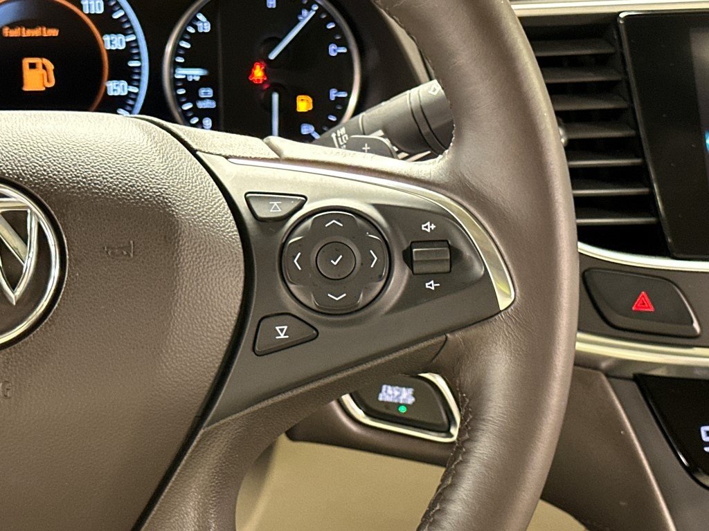Vehicle image 15 of 33