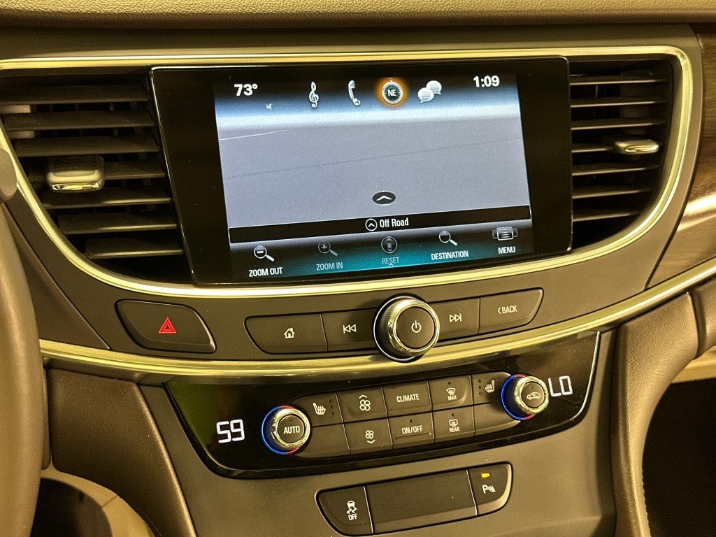Vehicle image 18 of 33
