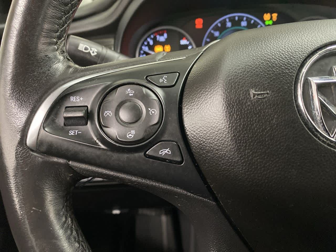 Vehicle image 21 of 38