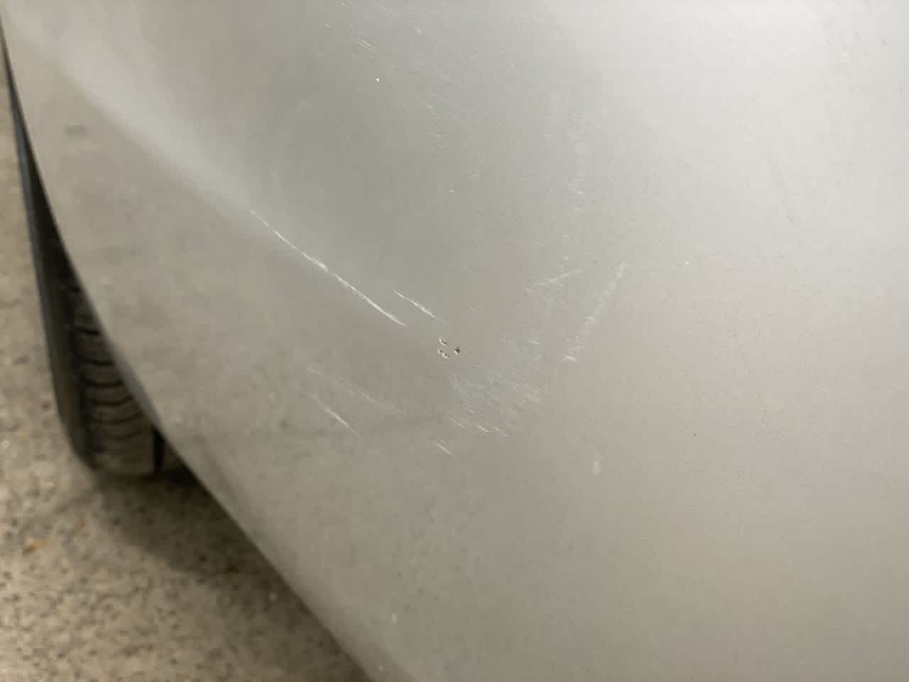 Vehicle image 33 of 38