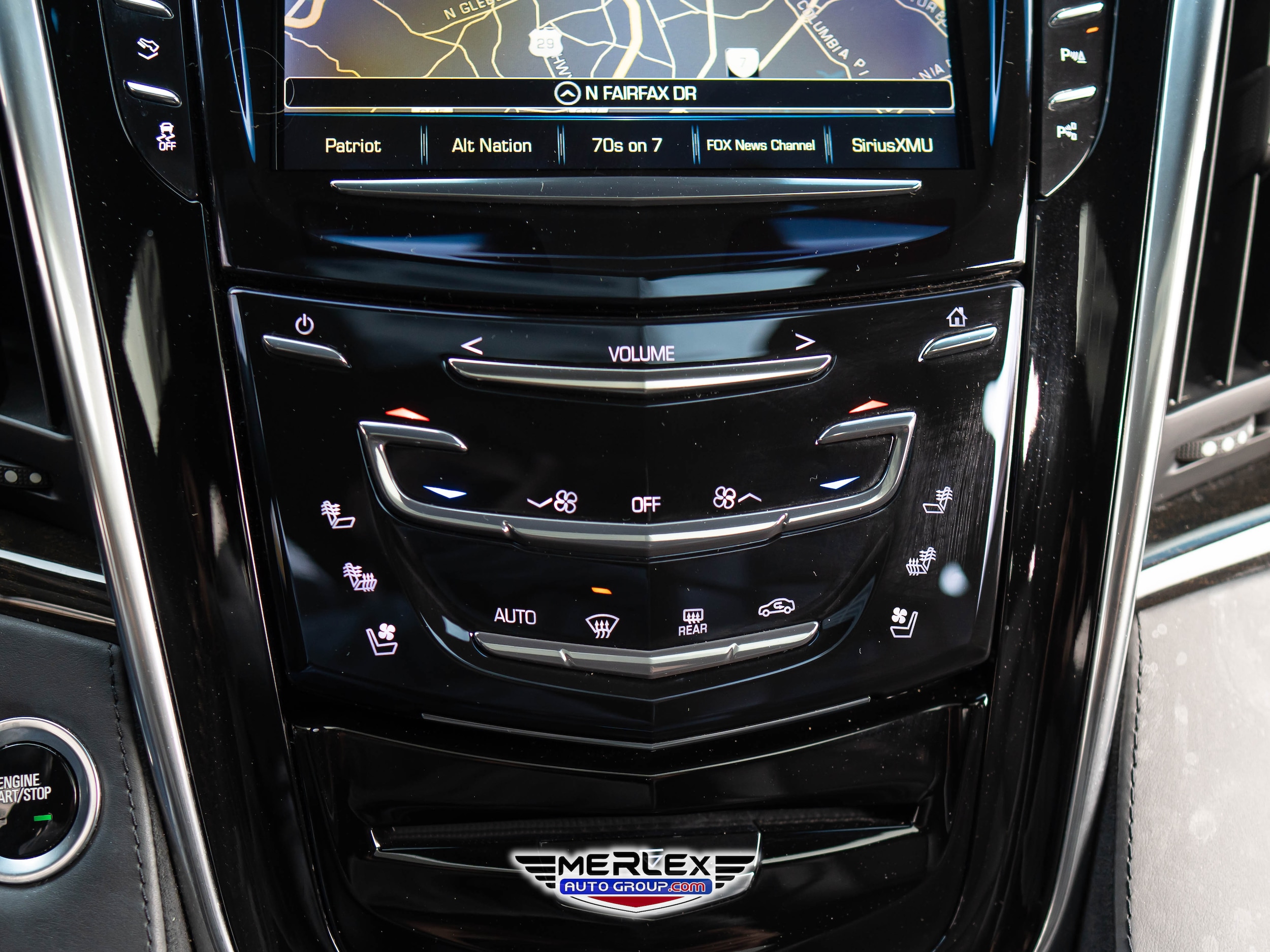 2018 Cadillac Escalade ESV Platinum Image 27 of 50