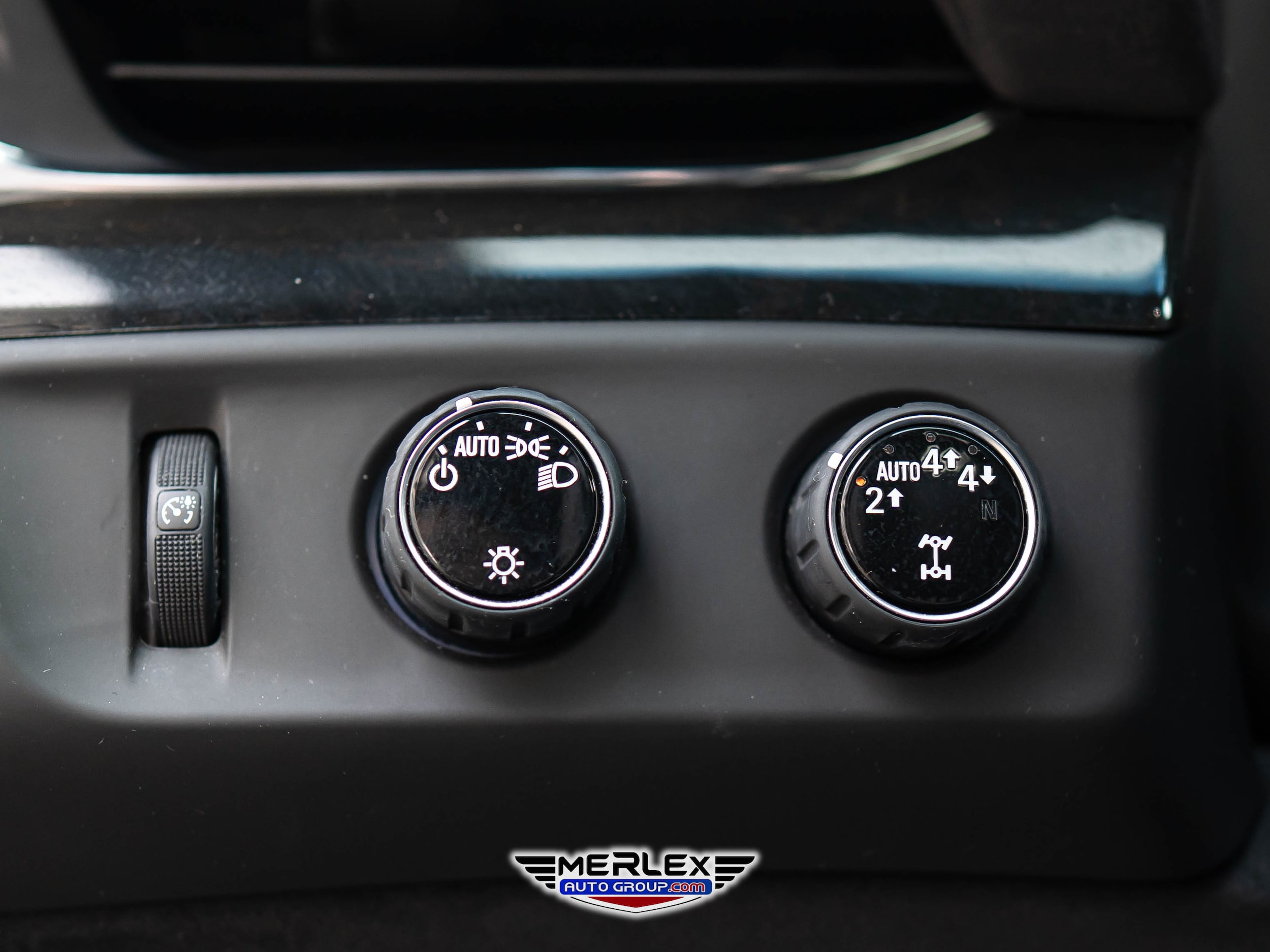 2018 Cadillac Escalade ESV Platinum Image 24 of 50