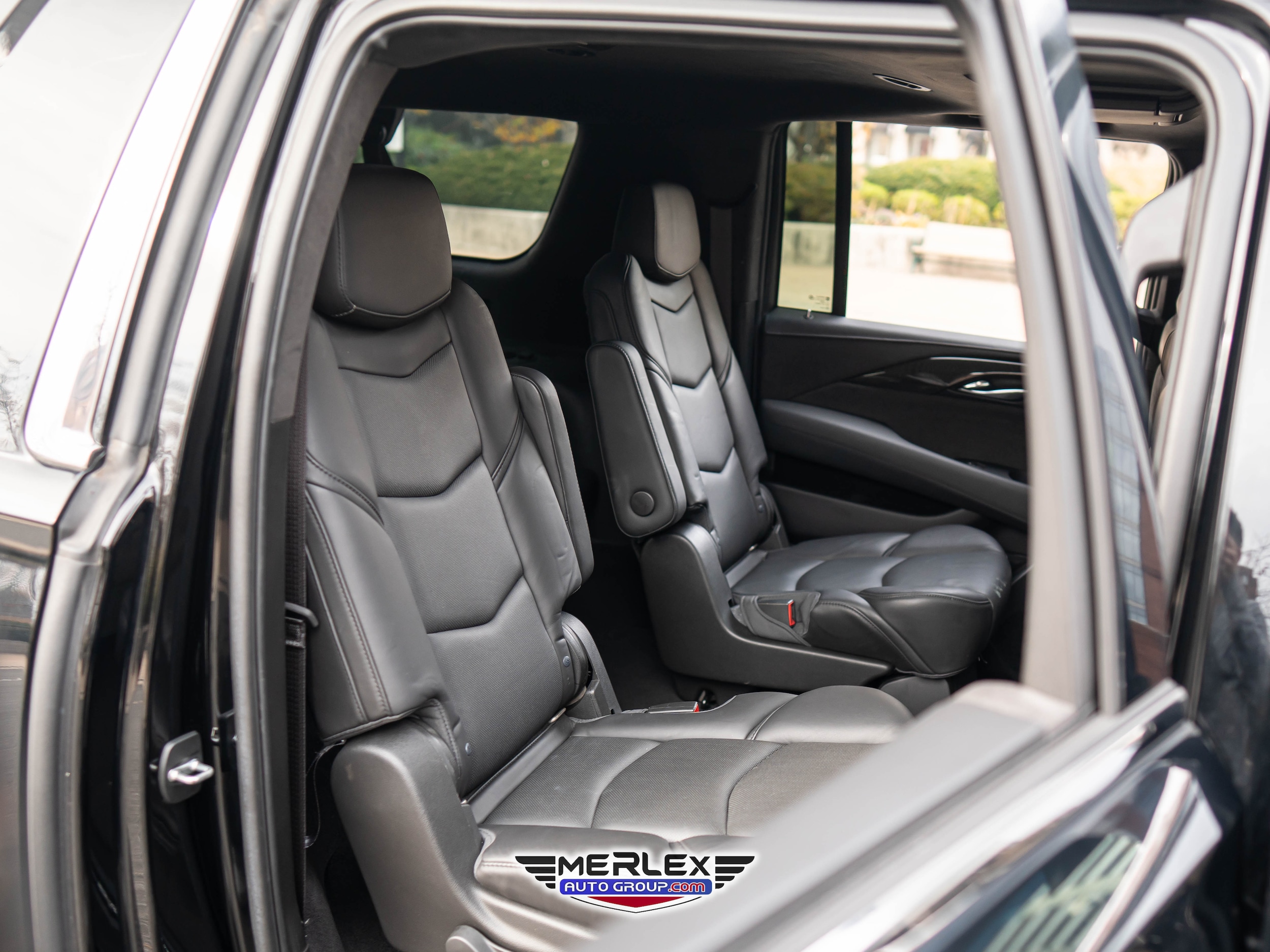 2018 Cadillac Escalade ESV Platinum Image 12 of 50