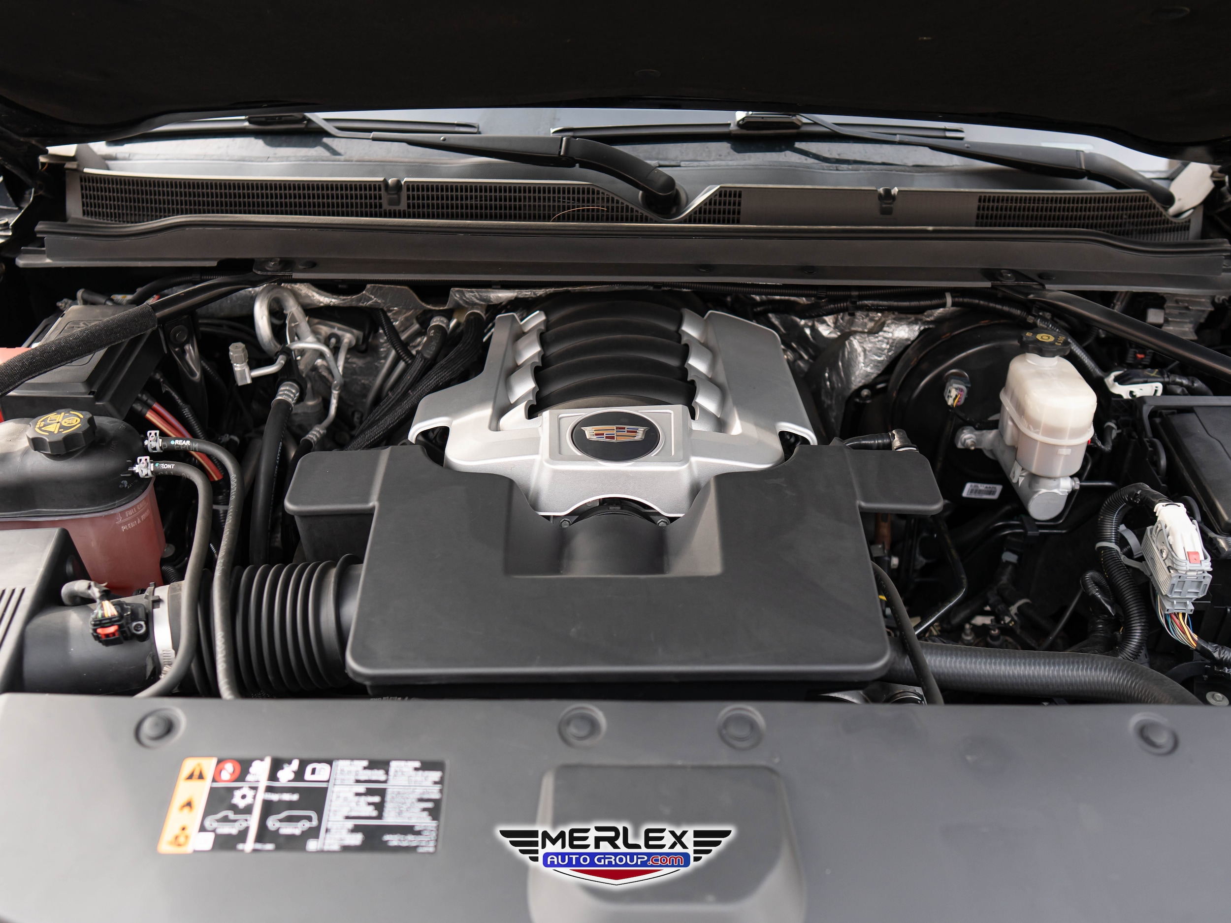 2018 Cadillac Escalade ESV Platinum Image 6 of 50