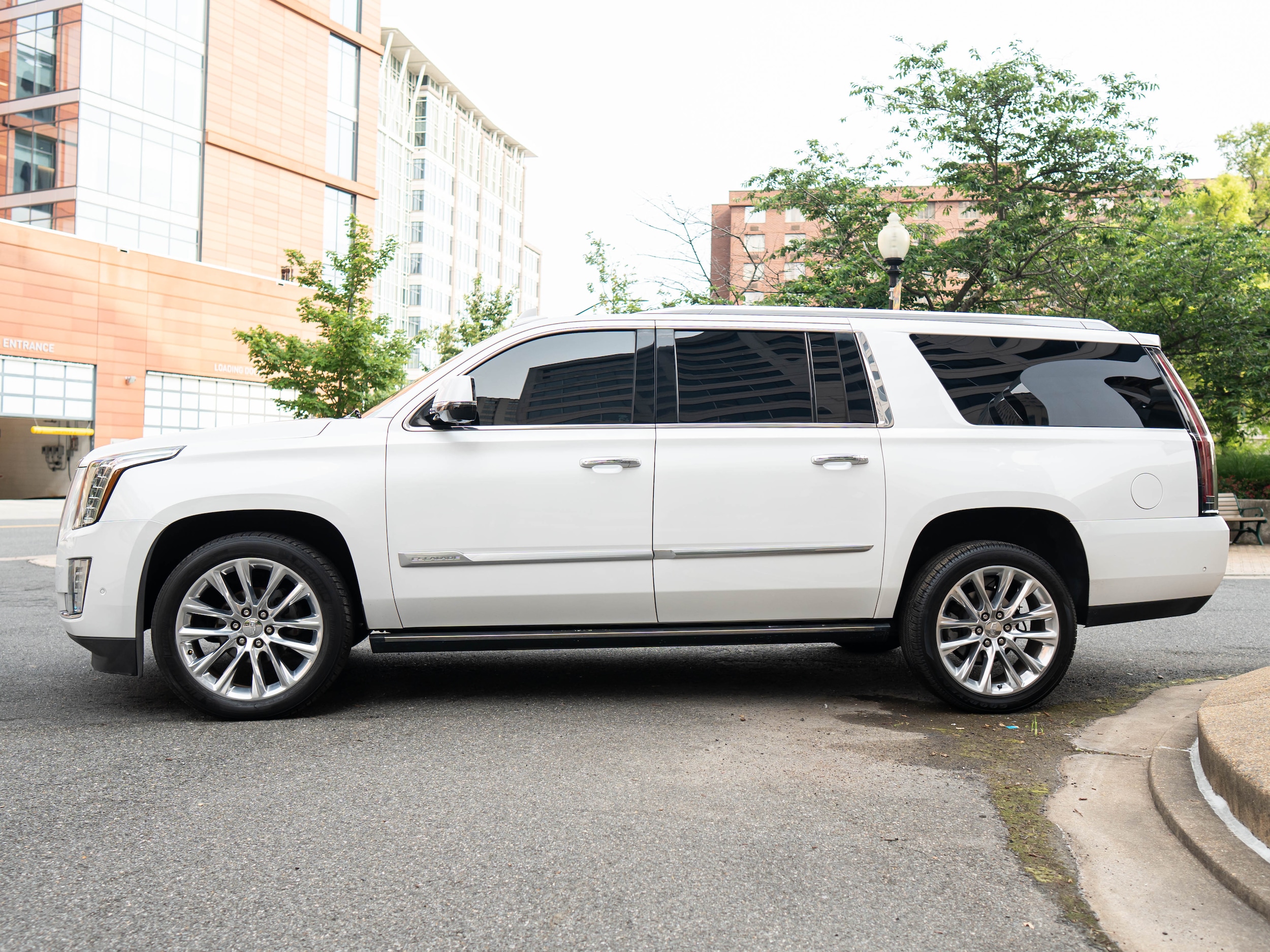 Vehicle image 5 of 53