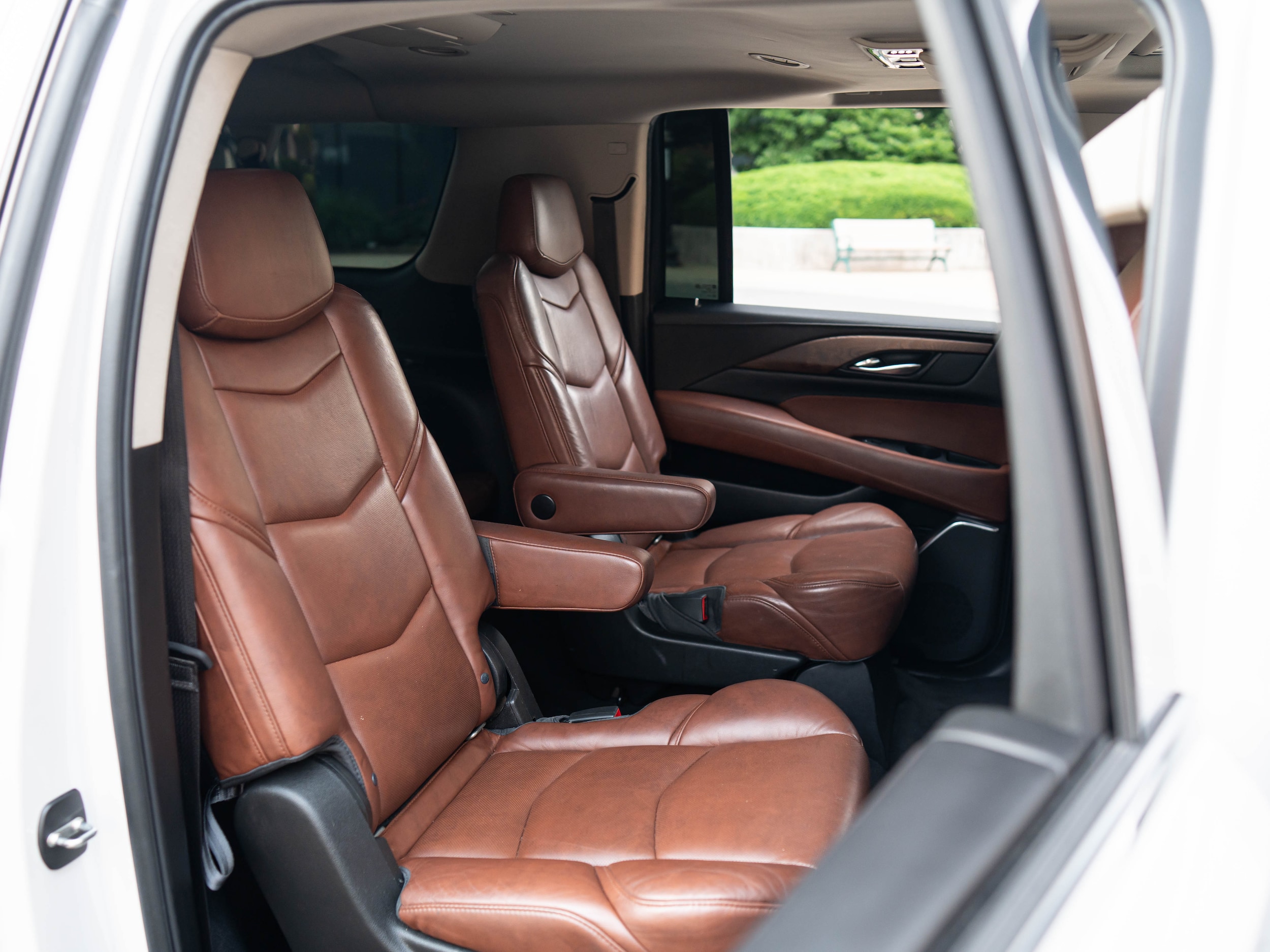 Vehicle image 17 of 53