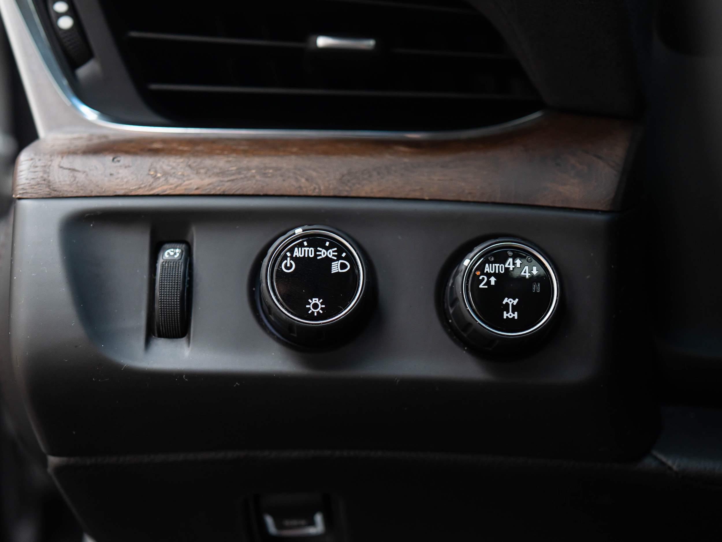 Vehicle image 39 of 53