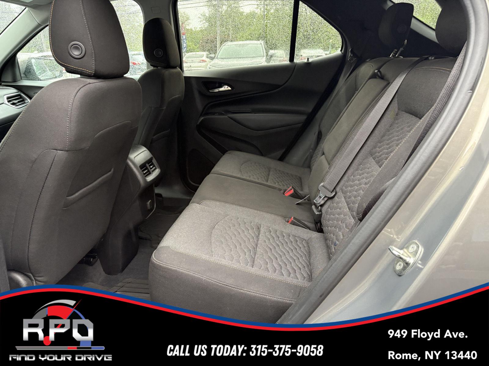 Vehicle image 17 of 30