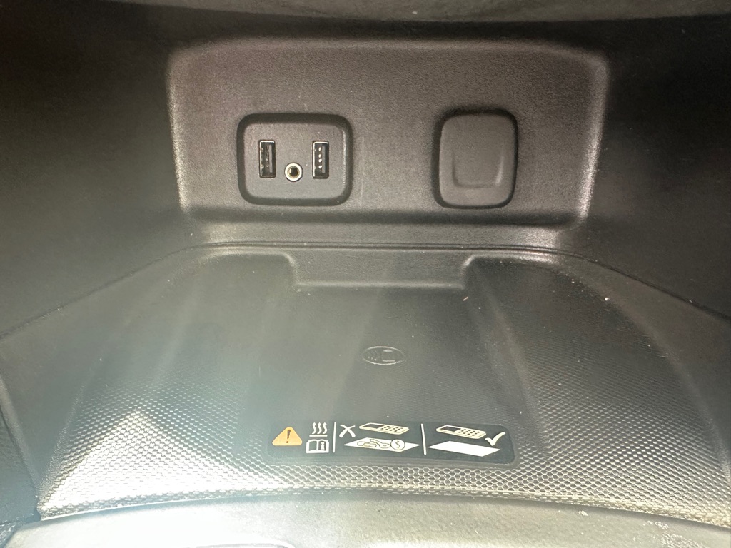 Vehicle image 46 of 55