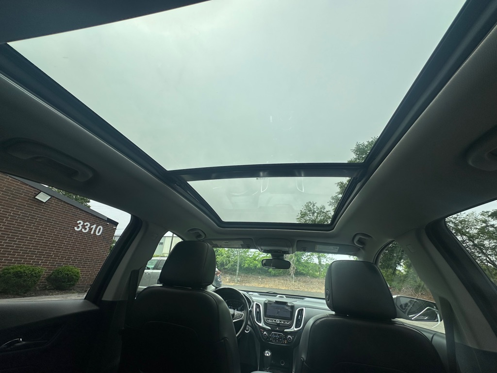 Vehicle image 39 of 55