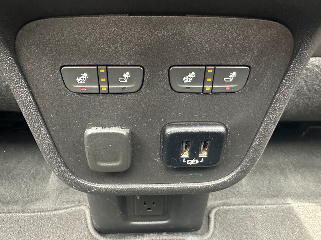 Vehicle image 38 of 55