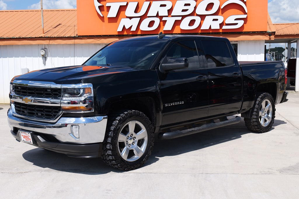 2018 Chevrolet Silverado 1500 LT Image 2 of 65