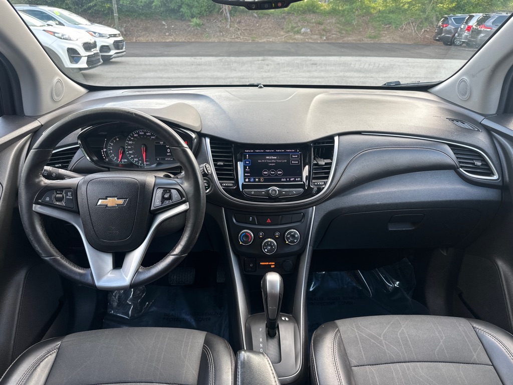 Vehicle image 22 of 34