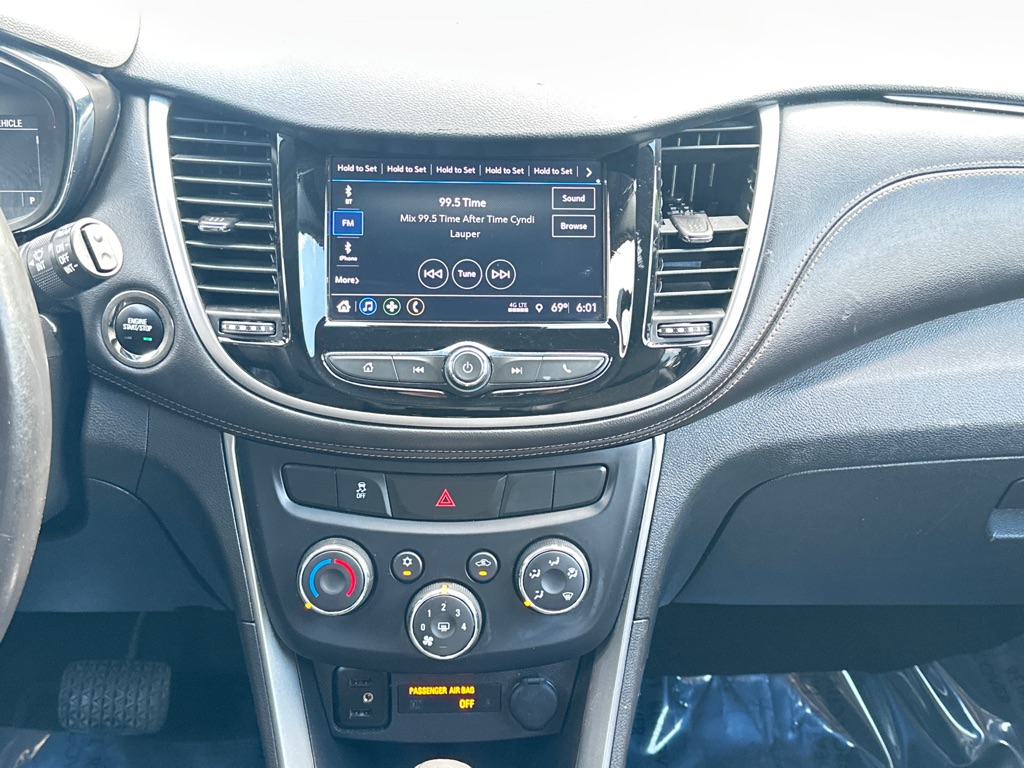 Vehicle image 24 of 34
