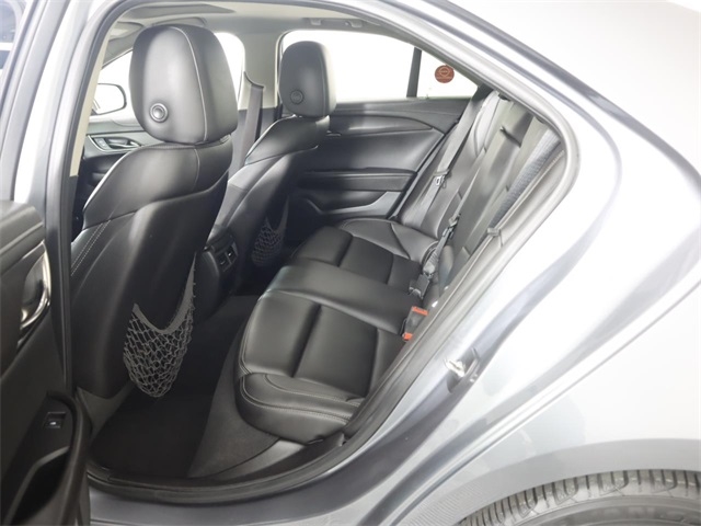 Vehicle image 13 of 29