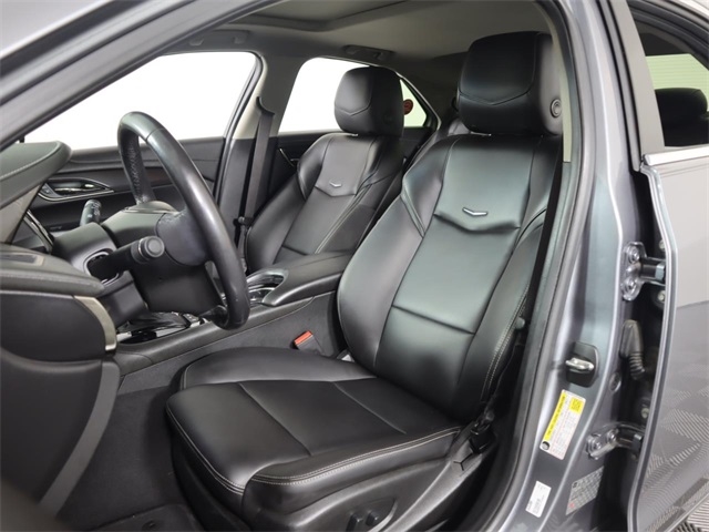Vehicle image 8 of 29