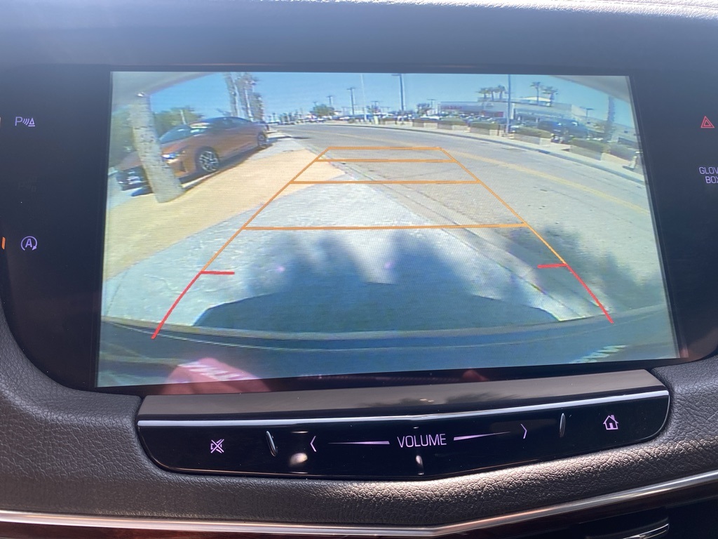 Vehicle image 21 of 34